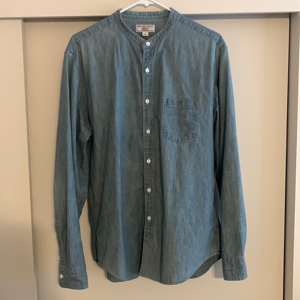 No collar shirt